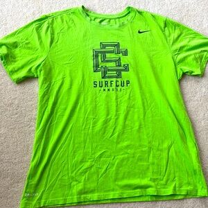 NWOT Men’s Nike Surf Cup Dri-fit Tee